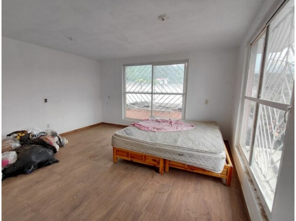 Casa en Venta en Ixtapan de la Sal | 356m² 3 Niveles Adjudicada - 5
