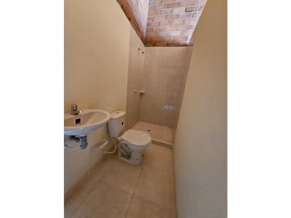 CASA EN VENTA PARA LOCAL COMERCIAL EN JAMUNDI KT WS 8075099 — foto 5