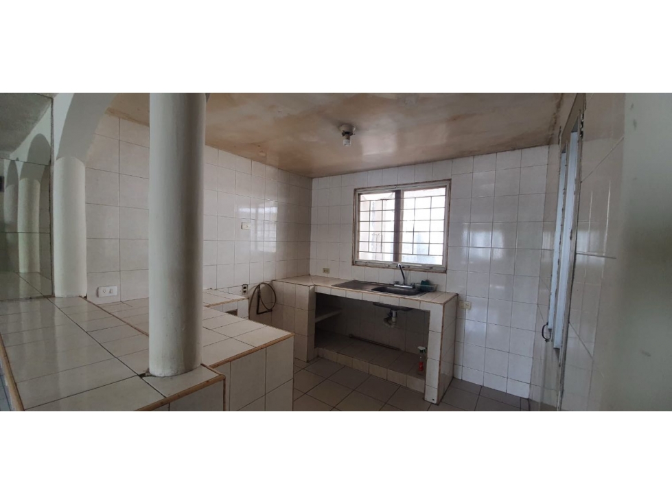 CASA EN VENTA EN JARDINES DEL VIRREY APODACA CON PATIO AMPLIO — foto 5