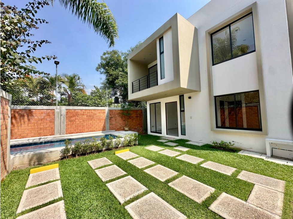 Casa en venta en Jiutepec Morelos en fraccionamiento y alberca propia — foto 2
