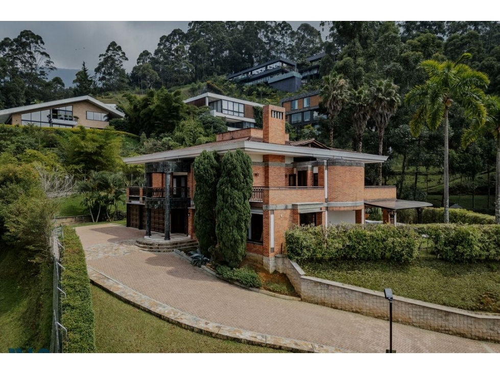 Casa en venta en La Calera, Medellín — foto 2