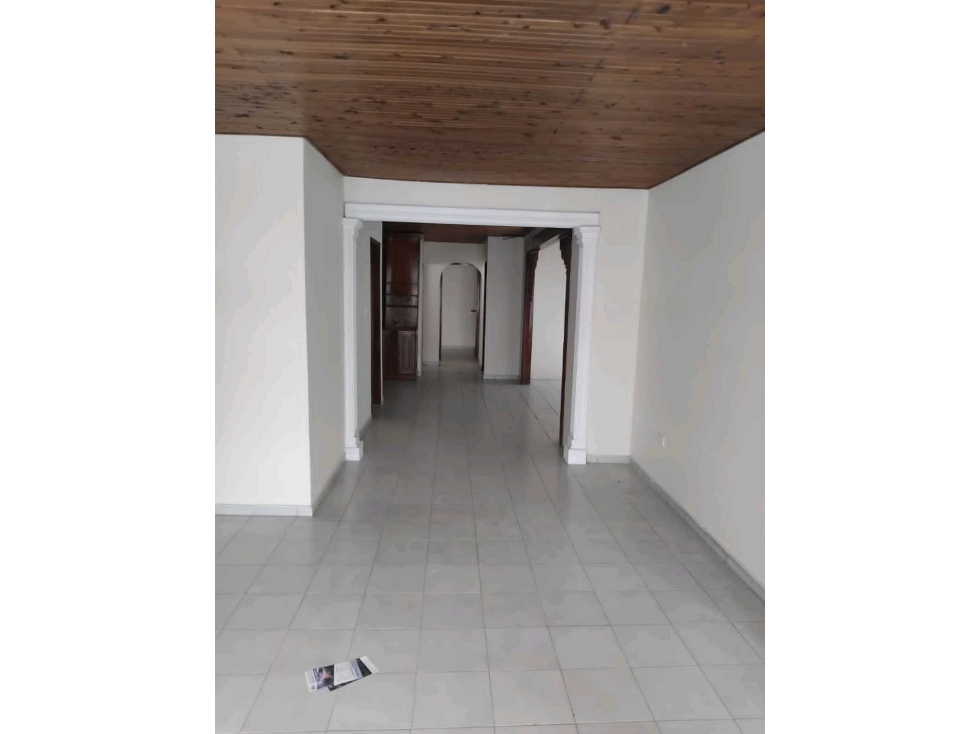 ¡Casa en venta en La Castellana! Ubicada cerca del Colegio Sagrada — foto 5