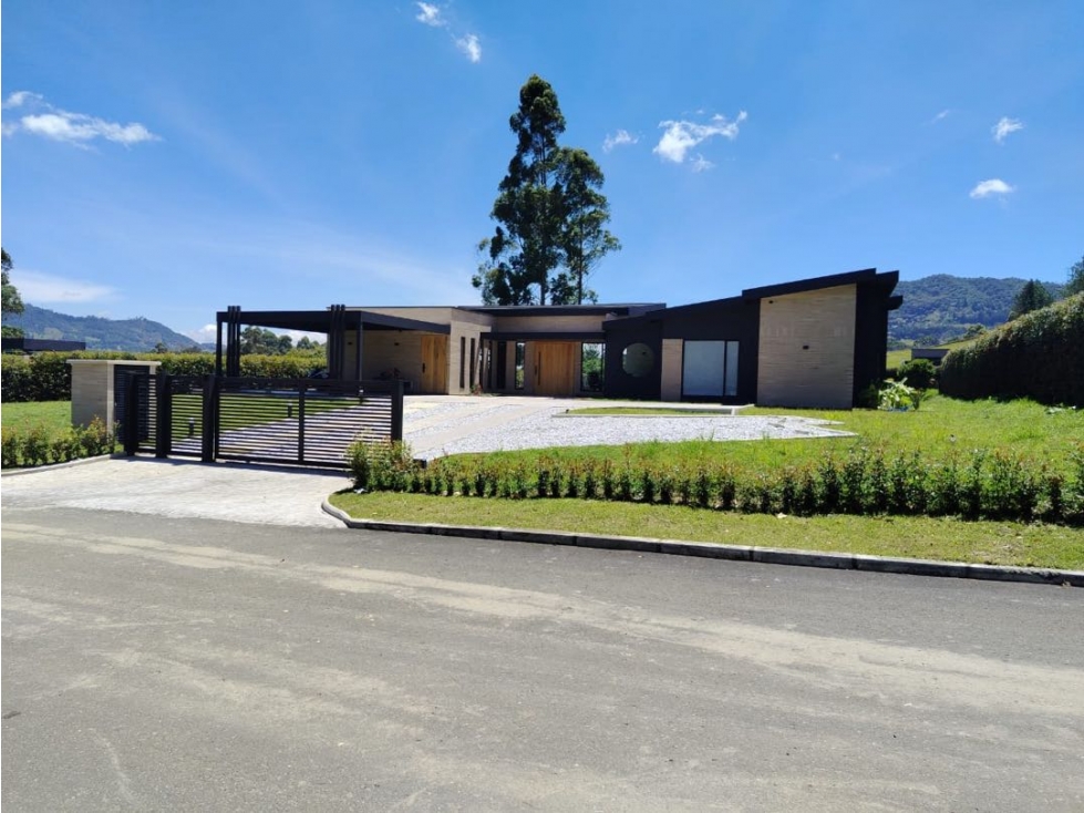Casa en venta en La Ceja