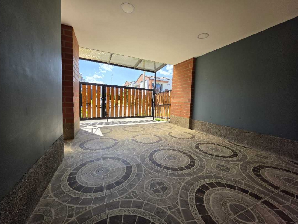 Casa en venta en La Ceja, a solo una cuadra y media del VIVA — foto 5