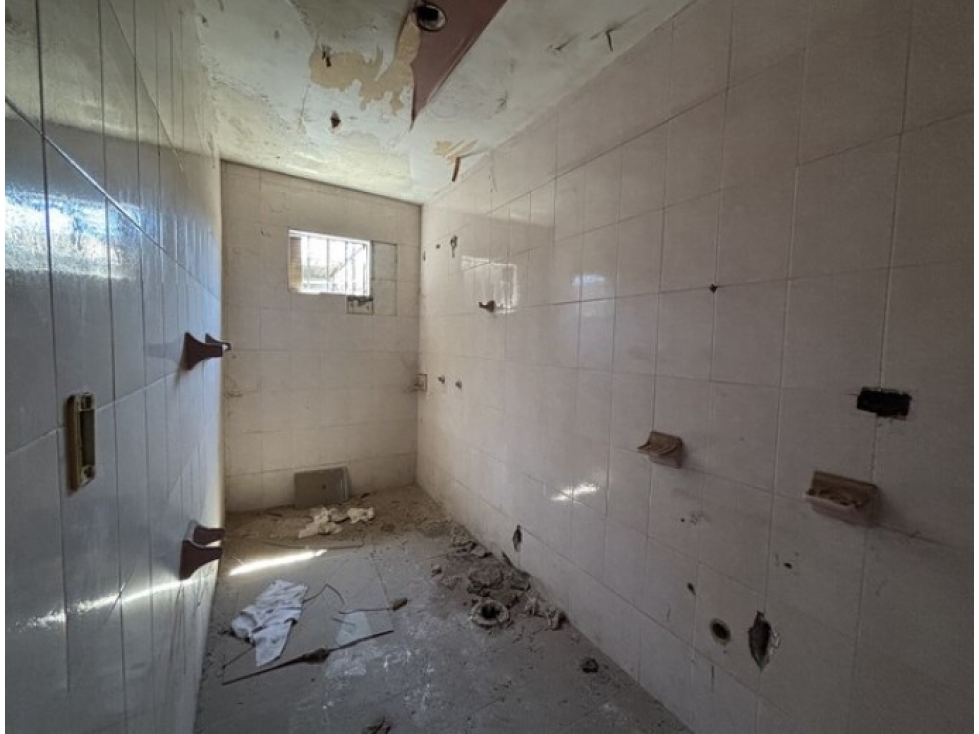Casa en Venta en La Cortina 3ra Secc, Cd. Obregón | 377m² Const. - 2