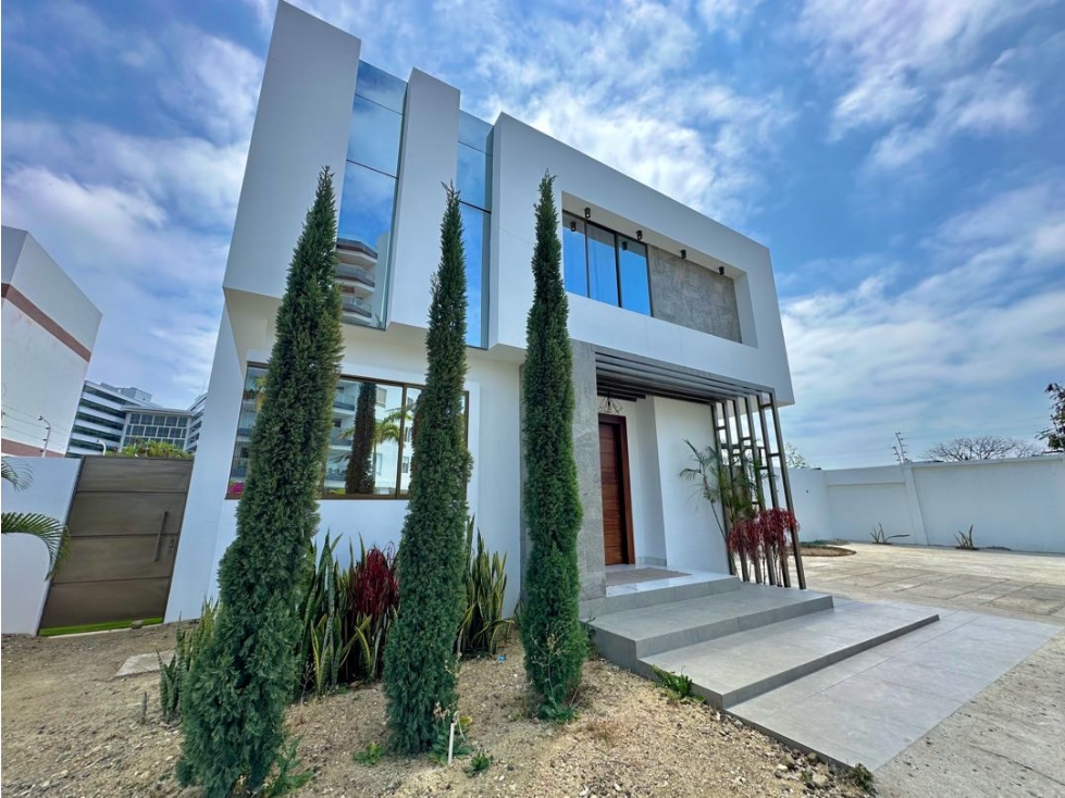 CASA EN VENTA EN LA EXCLUSIVA URBANIZACIÓN MONACO - BARBASQUILLO MANTA - 5