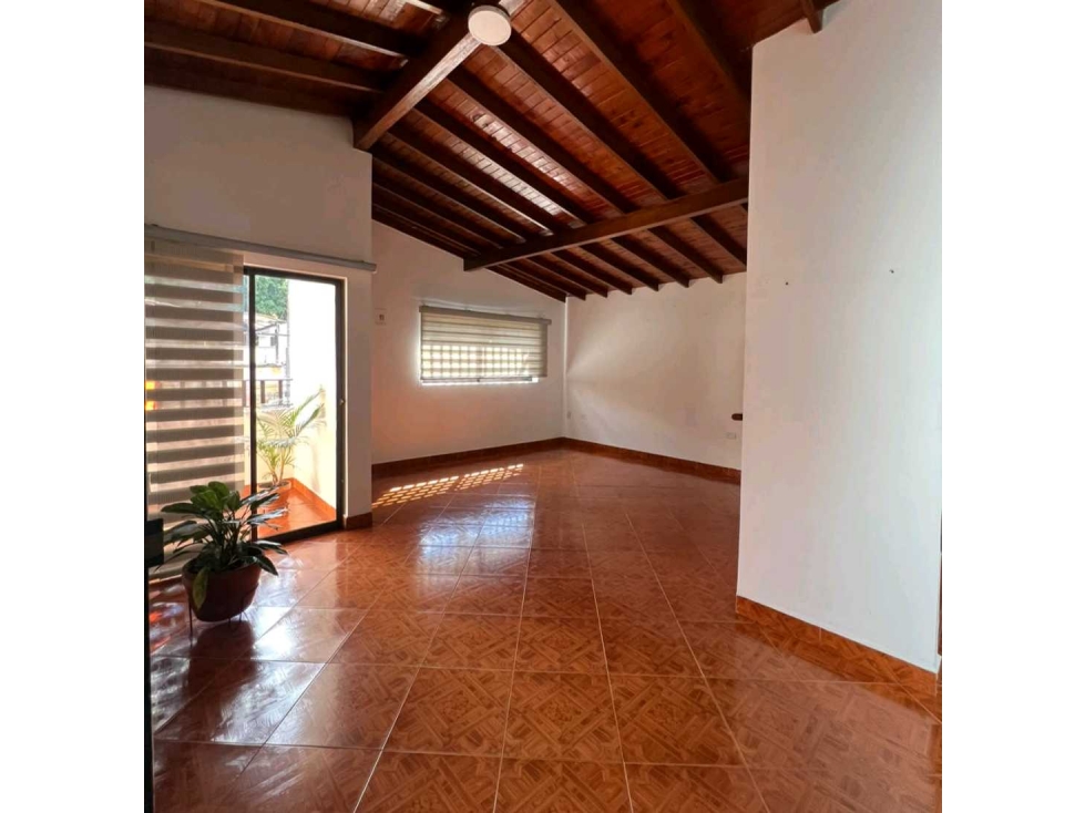Casa En Venta En La Floresta