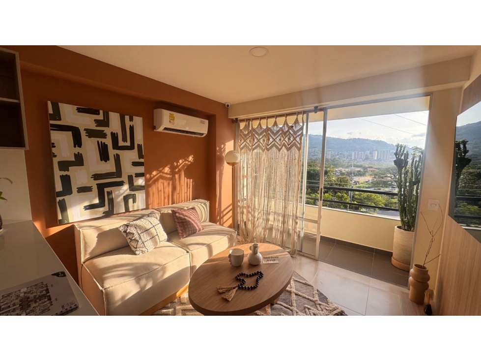 CASA EN VENTA EN LA NAVARRA - BELLO