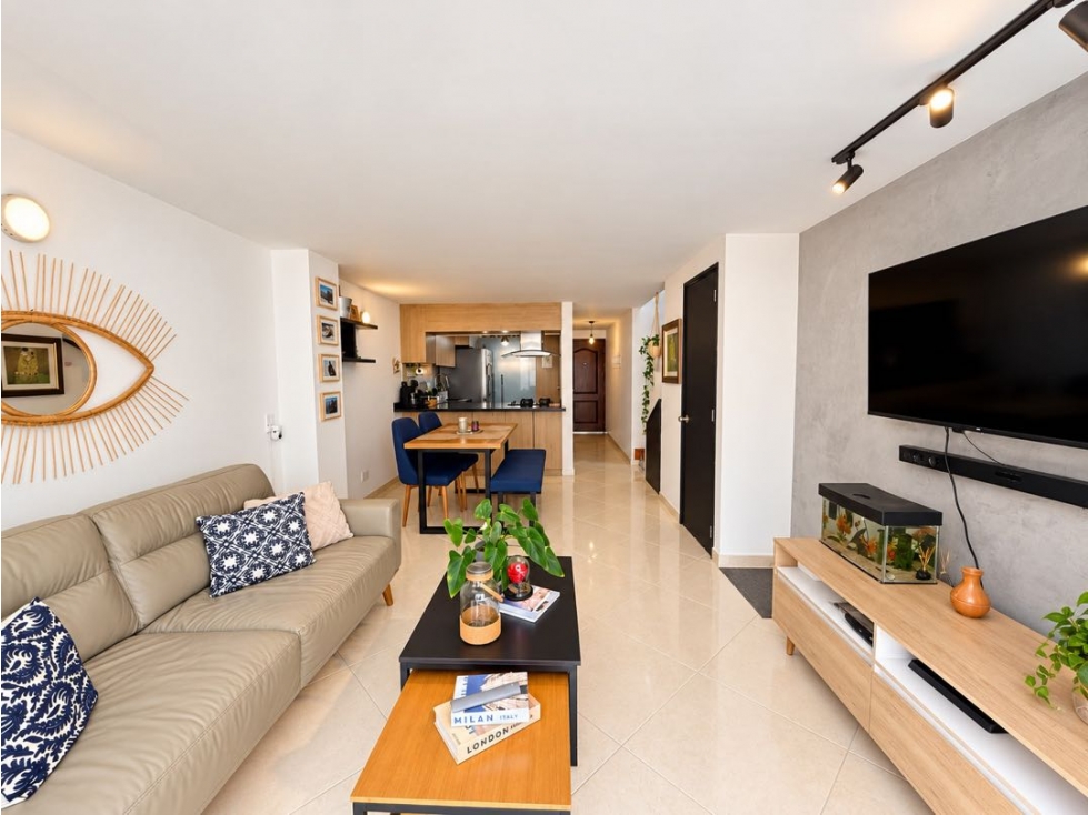 Casa en venta en Las Antillas, Envigado | Terraza y 2 garajes — foto 3