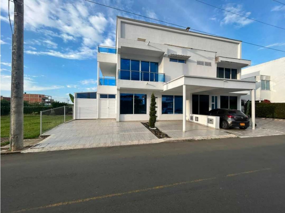 CASA EN VENTA EN LAS MERCEDES ALFAGUARA JAMUNDI — foto 3
