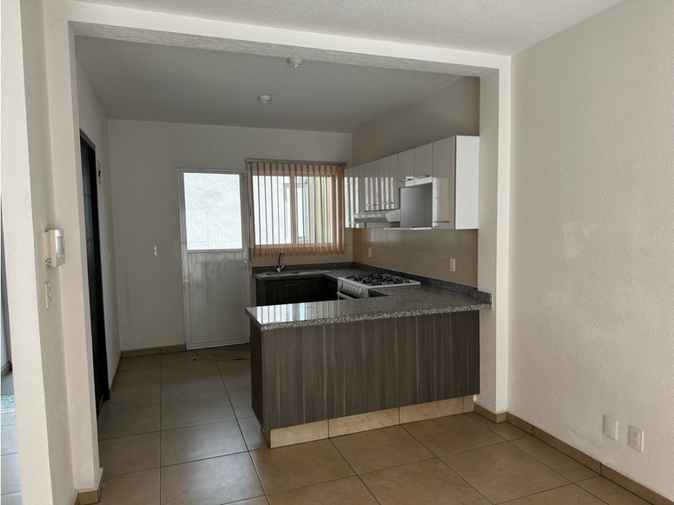 CASA EN VENTA EN LAS MISIONES II FRENTE AL PARQUE TOLUCA 2000 — foto 3