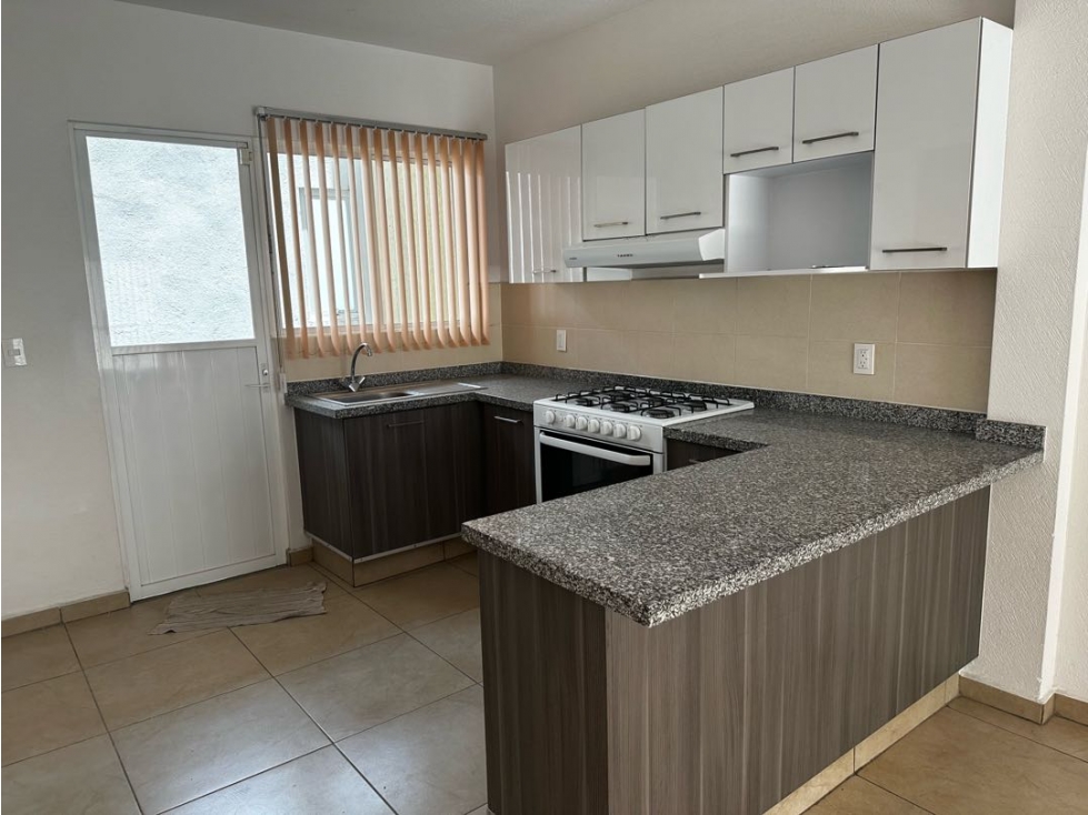 CASA EN VENTA EN LAS MISIONES II FRENTE AL PARQUE TOLUCA 2000 — foto 6