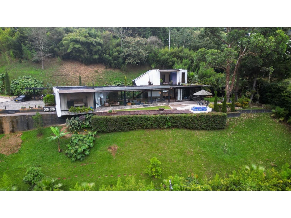 CASA EN VENTA Y RENTA EN LAS PALMAS CON VISTA A MEDELLIN