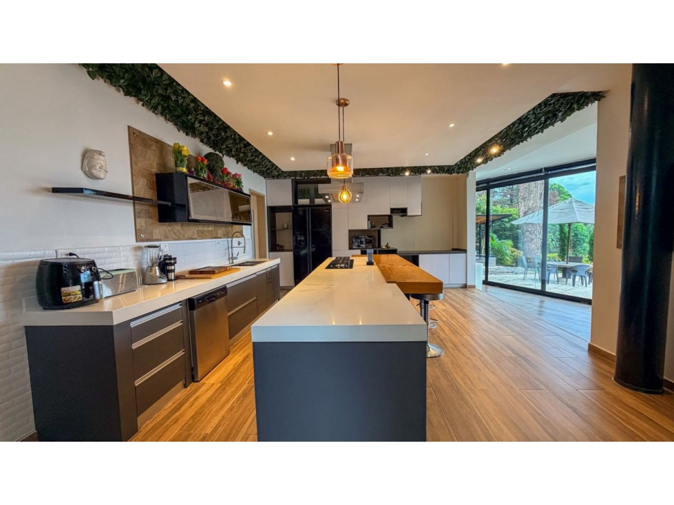 CASA EN VENTA Y RENTA EN LAS PALMAS CON VISTA A MEDELLIN — foto 6