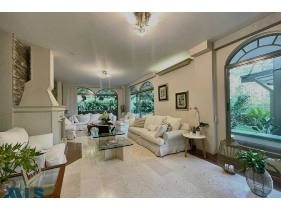 Casa en venta en Las Palmas, Medellín