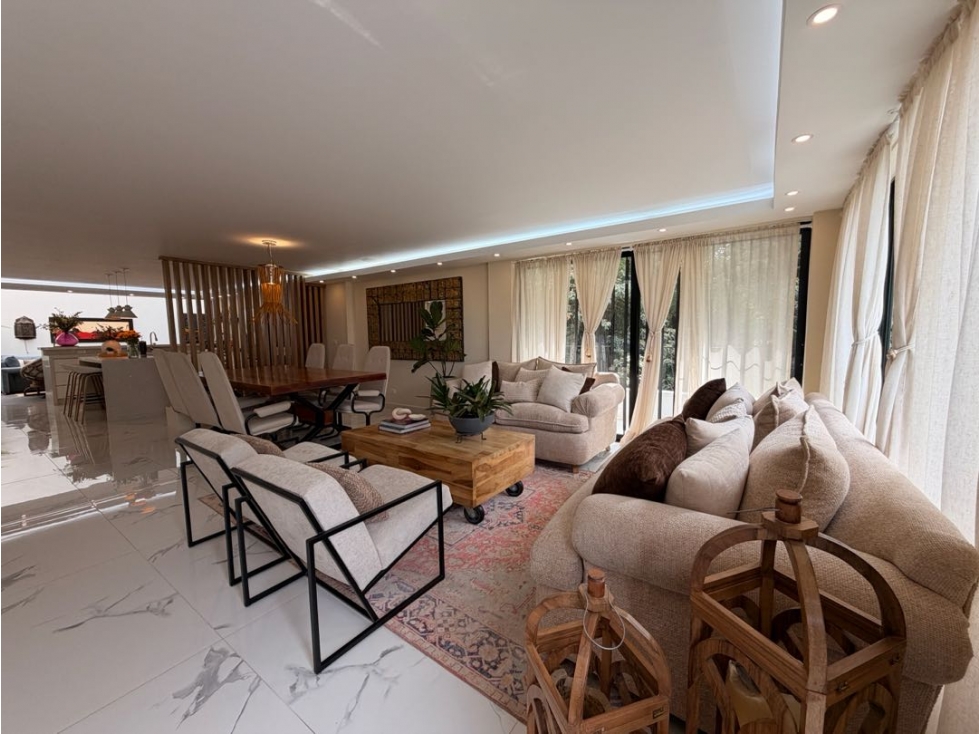 CASA EN VENTA EN LLANOGRANDE - 2