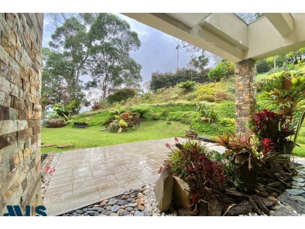 Casa en venta en Loma del Escobero, Envigado