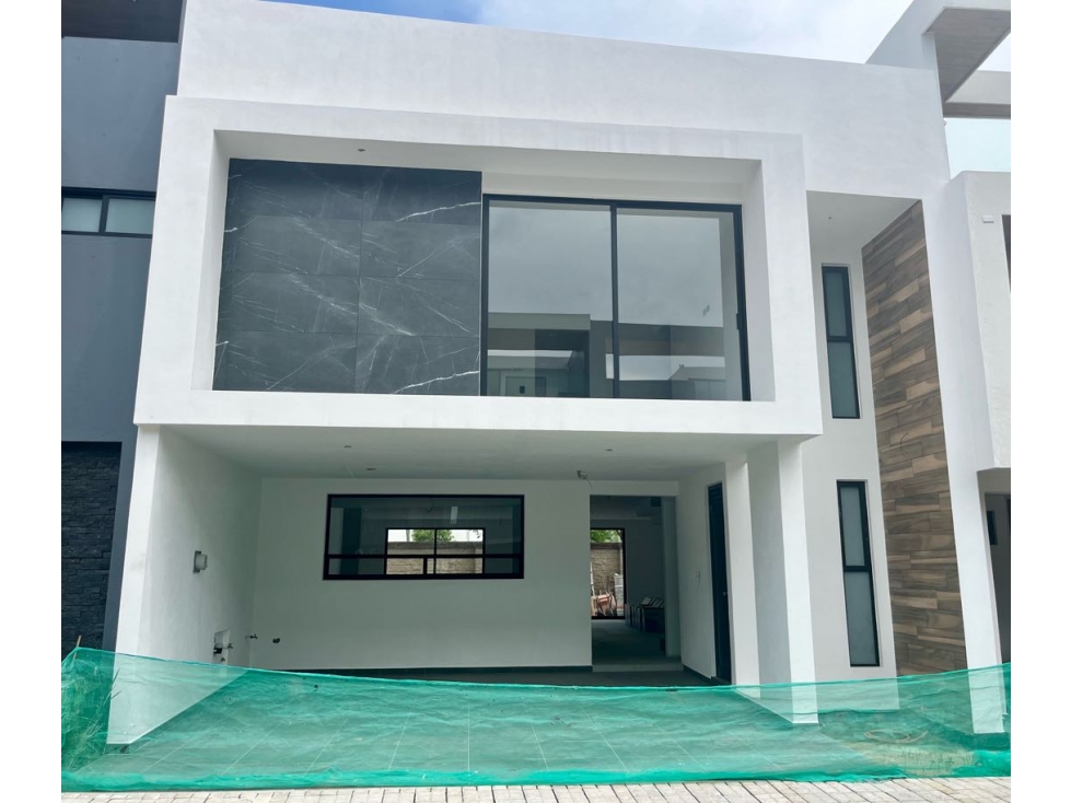 Casa en venta en Lomas de Angelópolis Puebla - 1