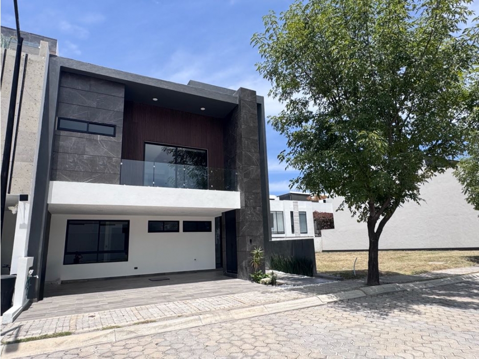 Casa en venta en Lomas de Angelópolis III, Parque Queretaro - 1