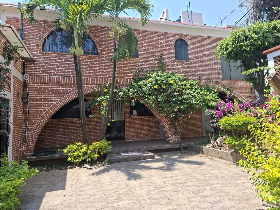CASA EN VENTA EN LOMAS DE CORTES CUERNAVACA