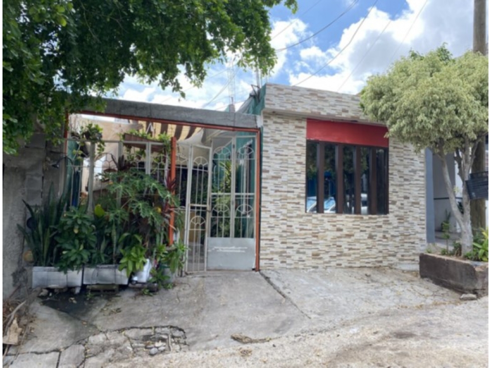 Casa en Venta en Lomas de San Isidro, Culiacán - ¡Lista para habitar! - 1