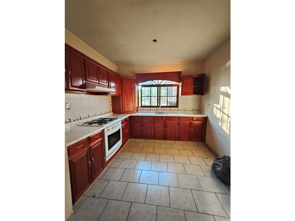 Casa en Venta en Lomas de Santa Teresa, San Juan de los Lagos | Oportu — foto 3