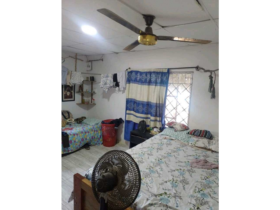 CASA EN VENTA EN LORICA, BARRIO 3 DE MAYO - 4