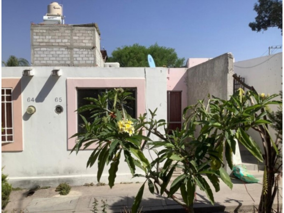 Casa en Venta en Los Héroes, El Marqués, Querétaro - Entrega Inmediata - 1