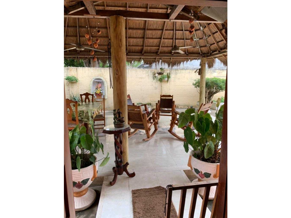 CASA EN VENTA EN LOS LAURELES CERCA AL CC ALAMEDAS DEL SINU