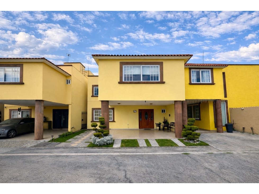 Casa en venta en Metepec cerca de Town Square | Torrecillas II