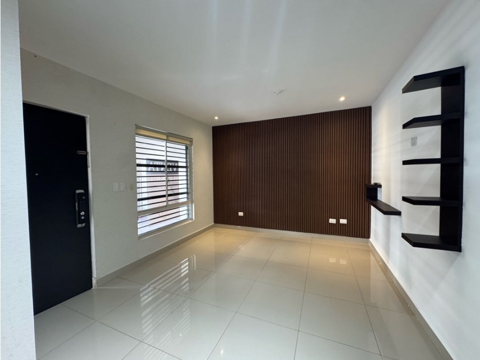 Casa en venta y Renta en Montenova, Av. La Reserva — foto 6