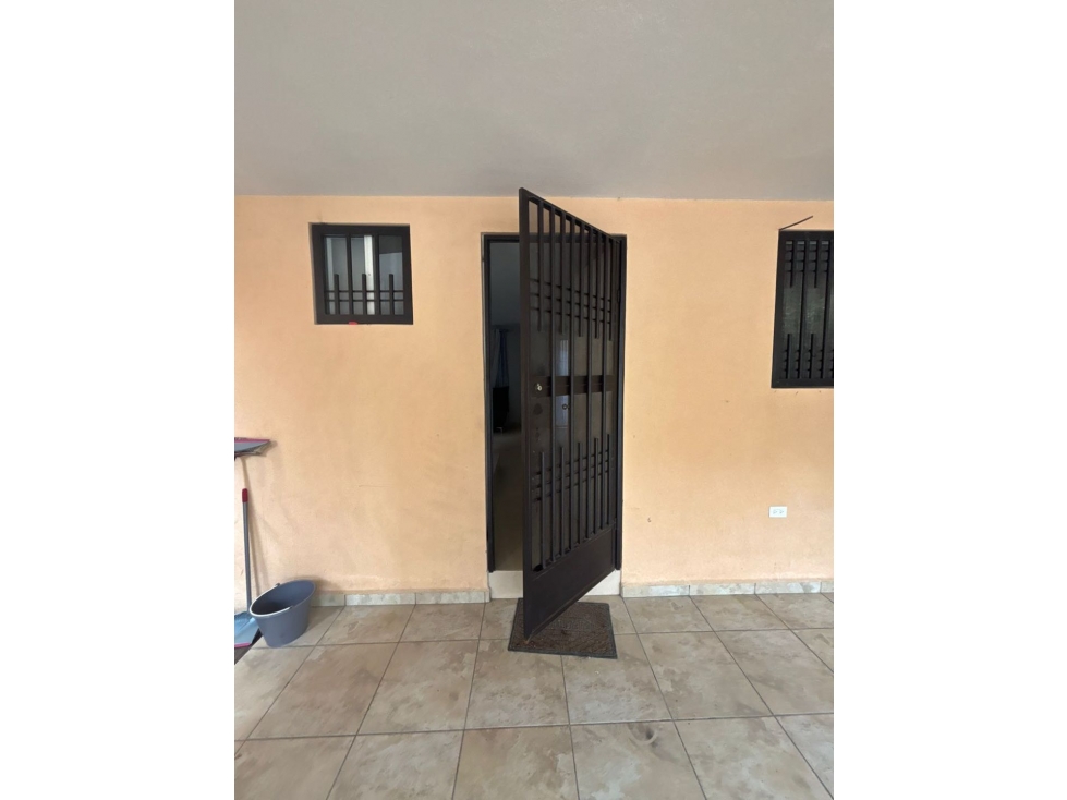 CASA EN VENTA EN PARAJE SANTA ROSA SUR APODACA EQUIPADA — foto 4