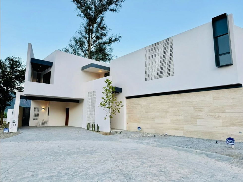 Casa en venta en Pedregal del Huajuco en Santiago