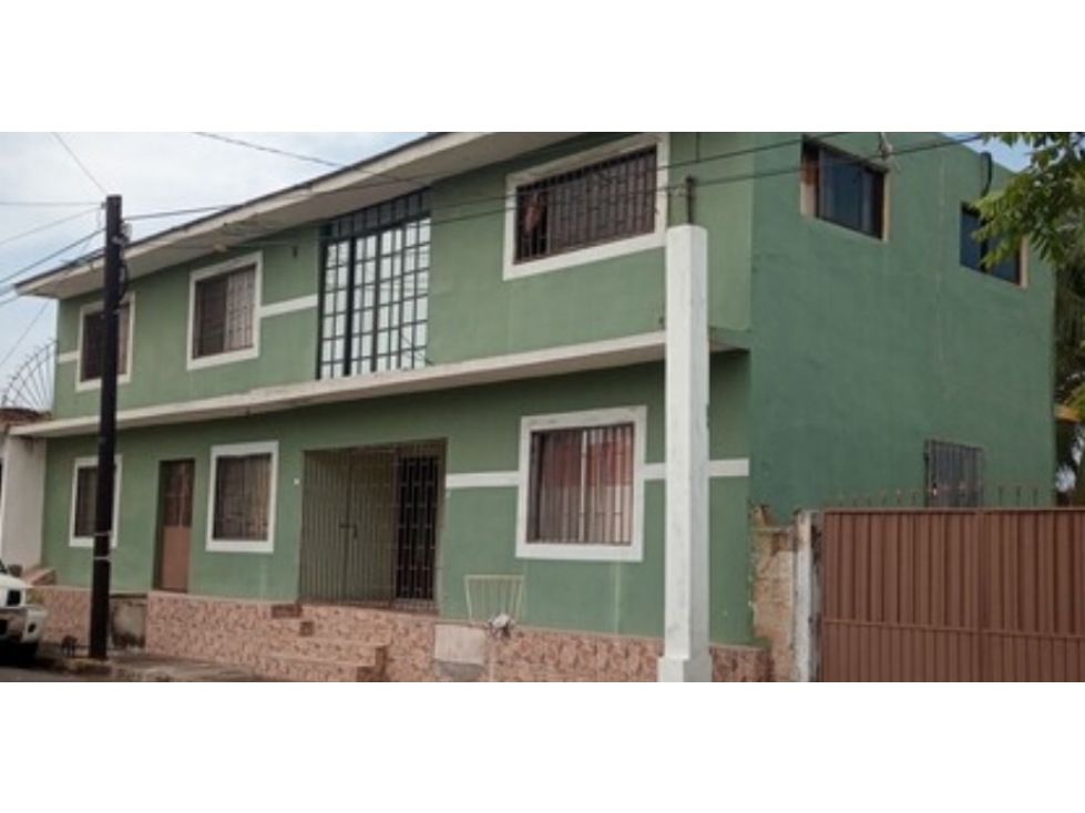 Casa en Venta en Playa Linda, Veracruz | Amplio Terreno de 380m² - 2