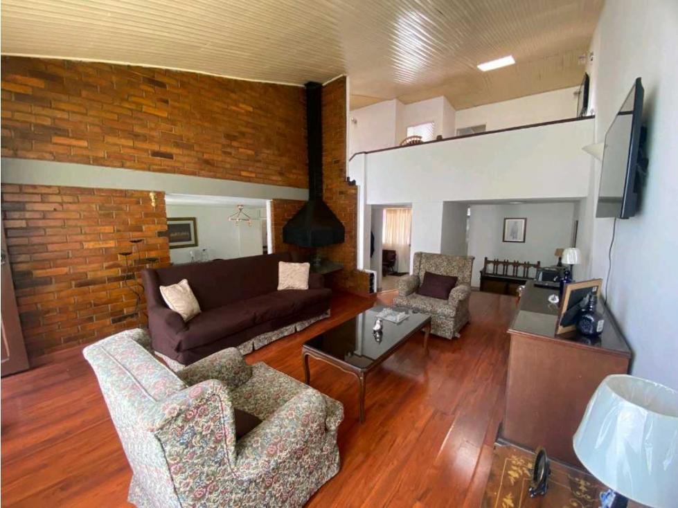 Casa en VENTA en Pontevedra con lote de 330 mts²