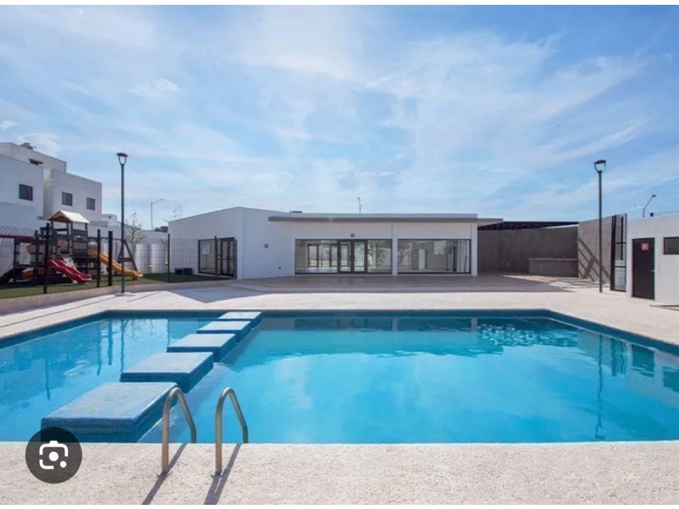 Casa en Venta en Porto Cumbres Frente a Parque en García — foto 2