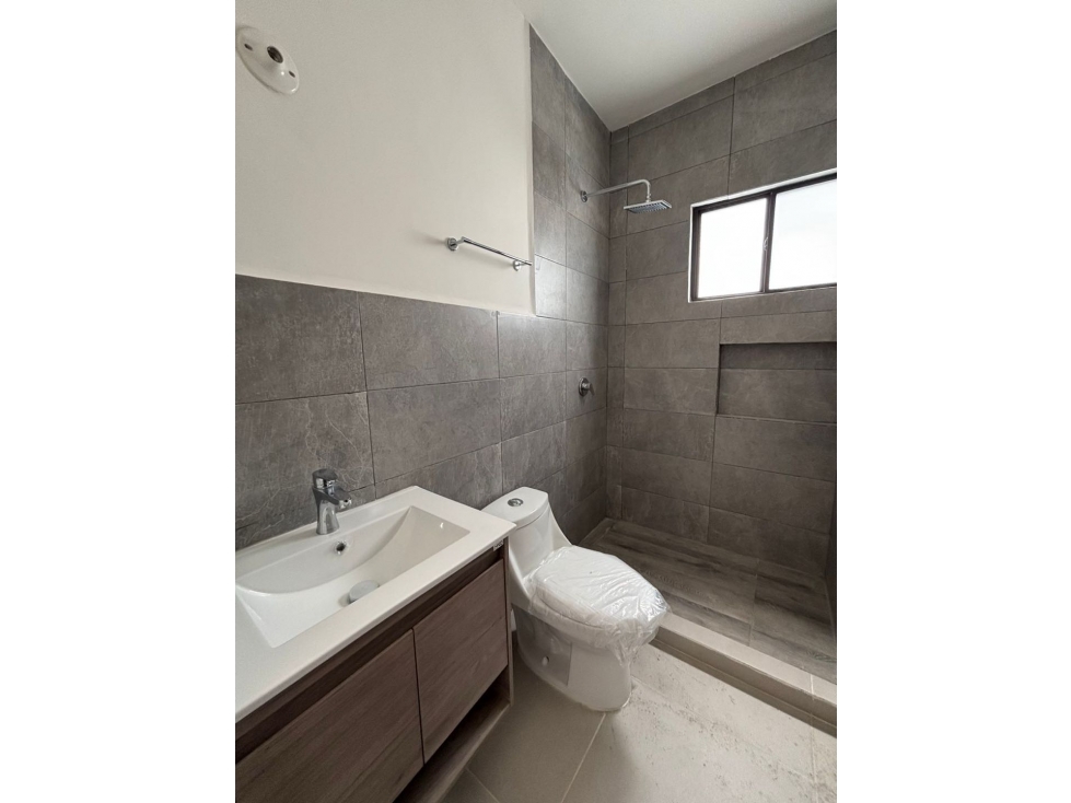 Casa en Venta en Porto Cumbres Frente a Parque en García — foto 5