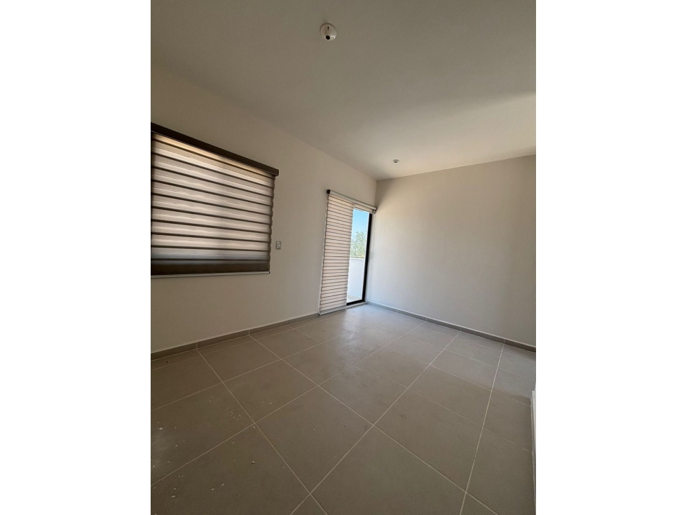 Casa en Venta en Porto Cumbres Frente a Parque en García — foto 6