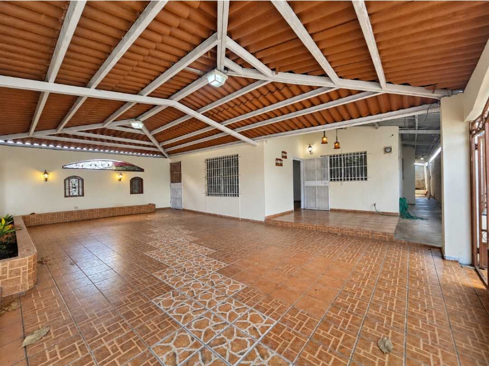 Casa en venta en Praderas de San Antonio con 4 parking G.S — foto 3