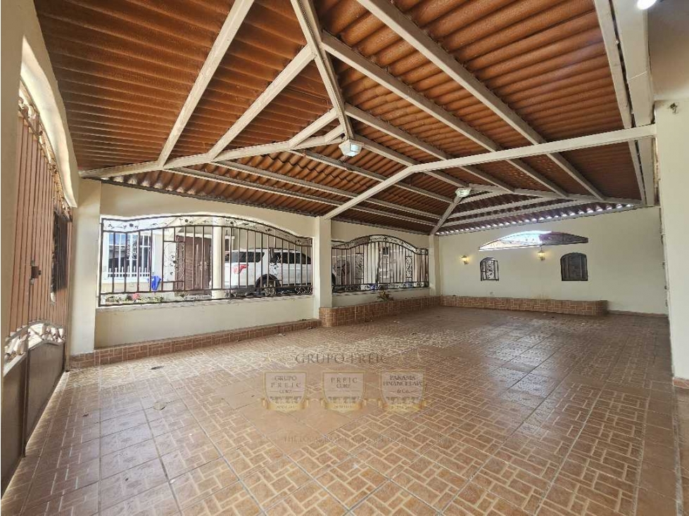 Casa en venta en Praderas de San Antonio con 4 parking G.S — foto 5