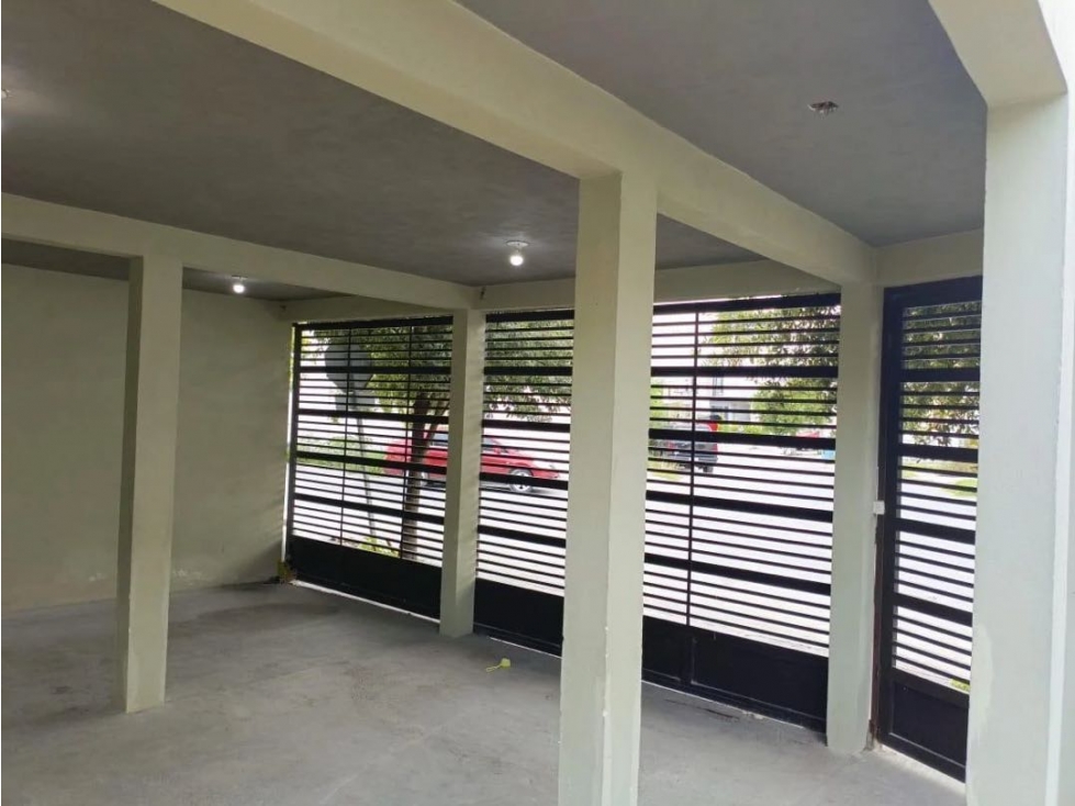 CASA EN VENTA EN PRIVADAS DE SANTA ROSA APODACA EN ESQUINA Y EXCEDENTE — foto 3