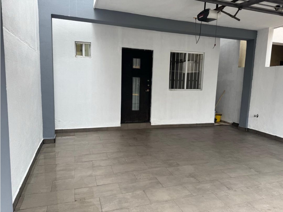 CASA EN VENTA EN PRIVADAS DEL ÁNGEL ESCOBEDO ZONA PRIVADAS DE ANAHUAC - 3