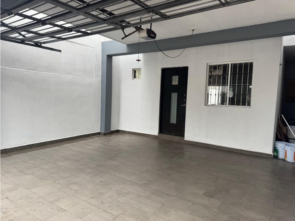 CASA EN VENTA EN PRIVADAS DEL ÁNGEL ESCOBEDO ZONA PRIVADAS DE ANAHUAC - 4