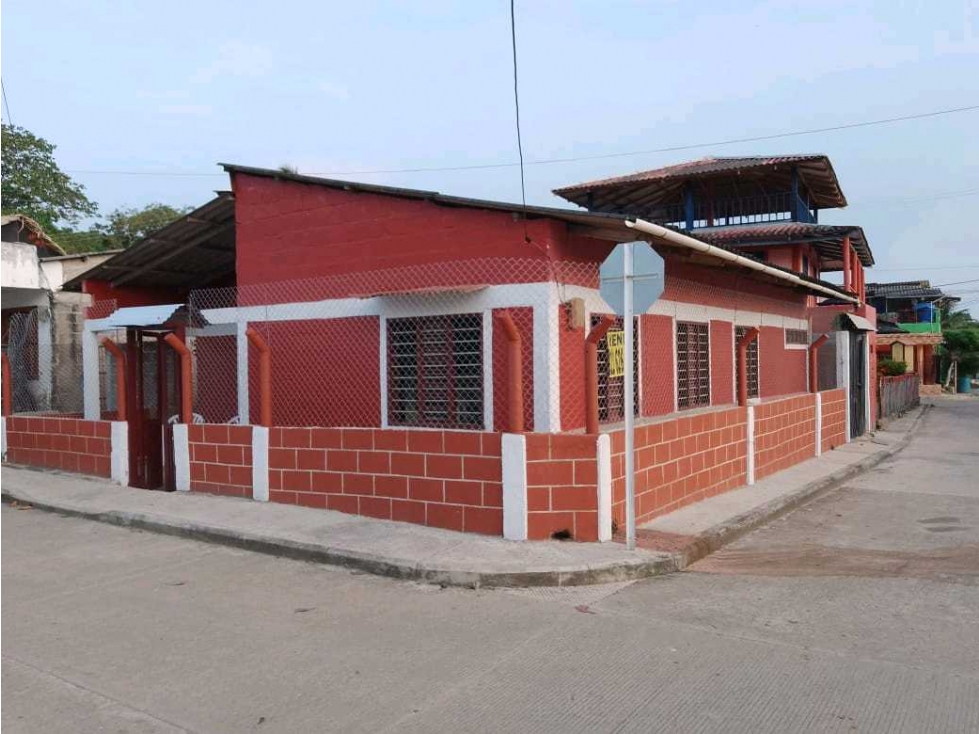 CASA EN VENTA EN PUERTO ESCONDIDO - 1