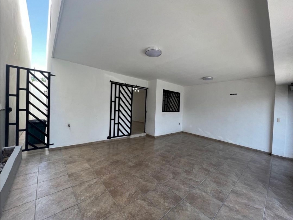 CASA EN VENTA EN RADICA APODACA FRENTE A PARQUE EQUIPADA — foto 3
