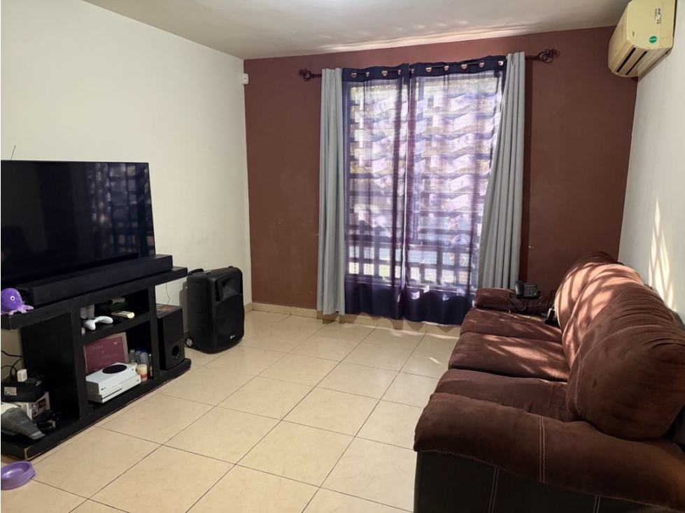 CASA EN VENTA EN RESIDENCIAL CAPELLANIA APODACA SEMIEQUIPADA — foto 3