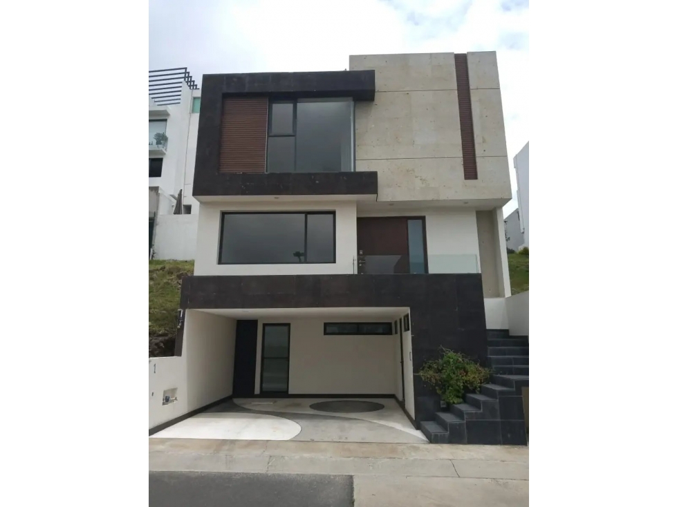 Casa en Venta en Residencial Lago Esmeralda | 197 m² - 1