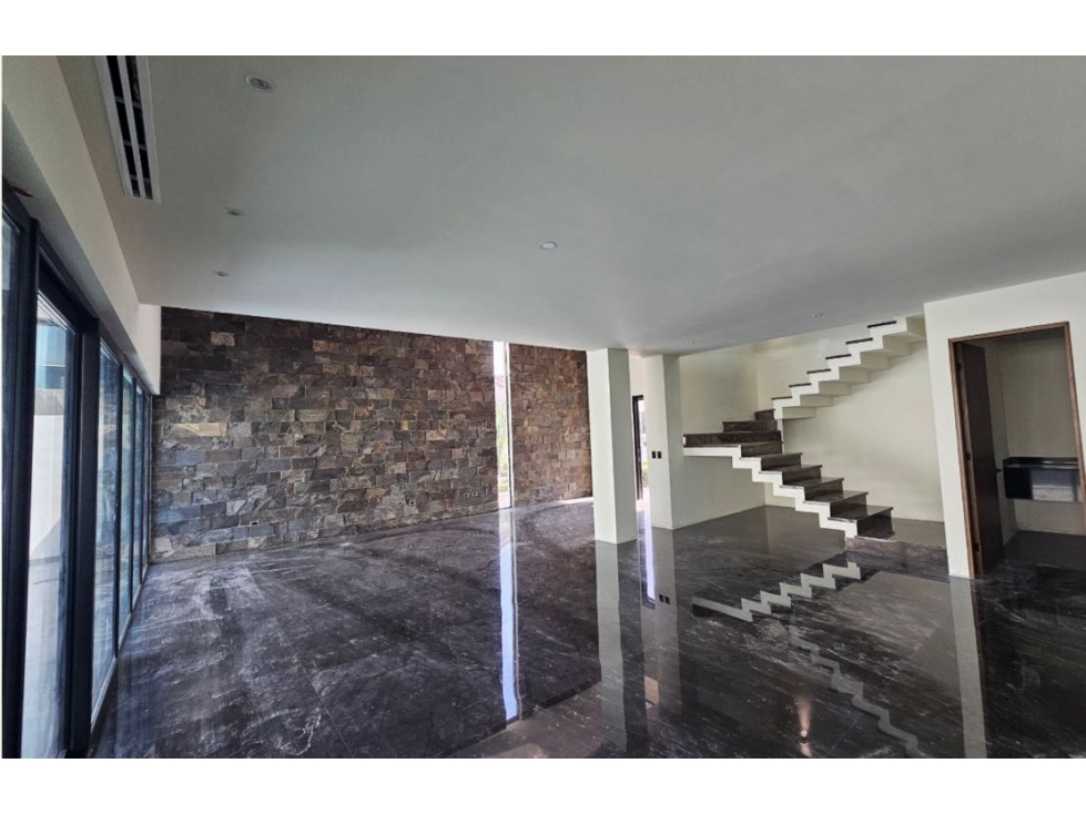 Casa en Venta en Herradura Residencial en Monterrey — foto 3
