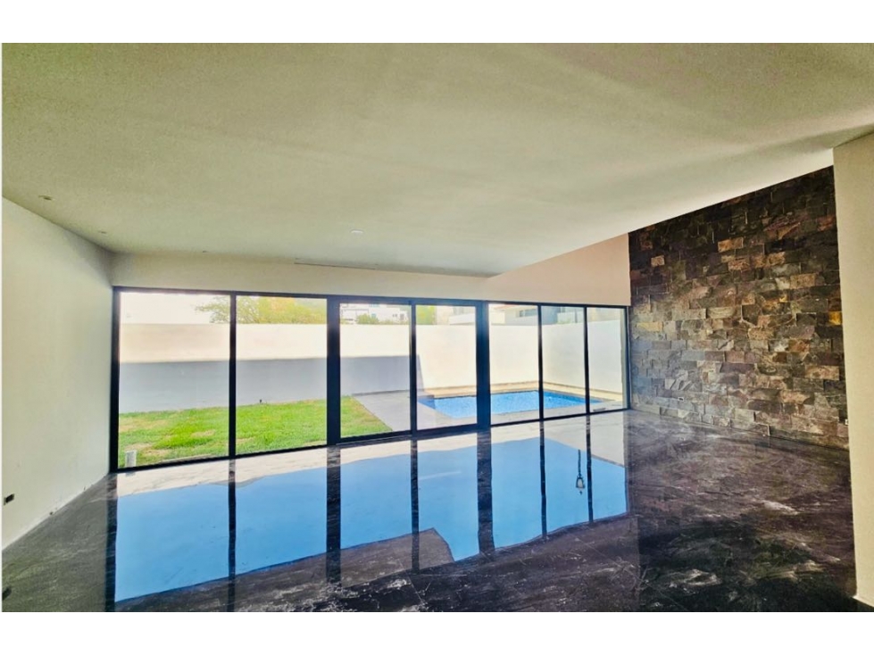 Casa en Venta en Herradura Residencial en Monterrey — foto 4