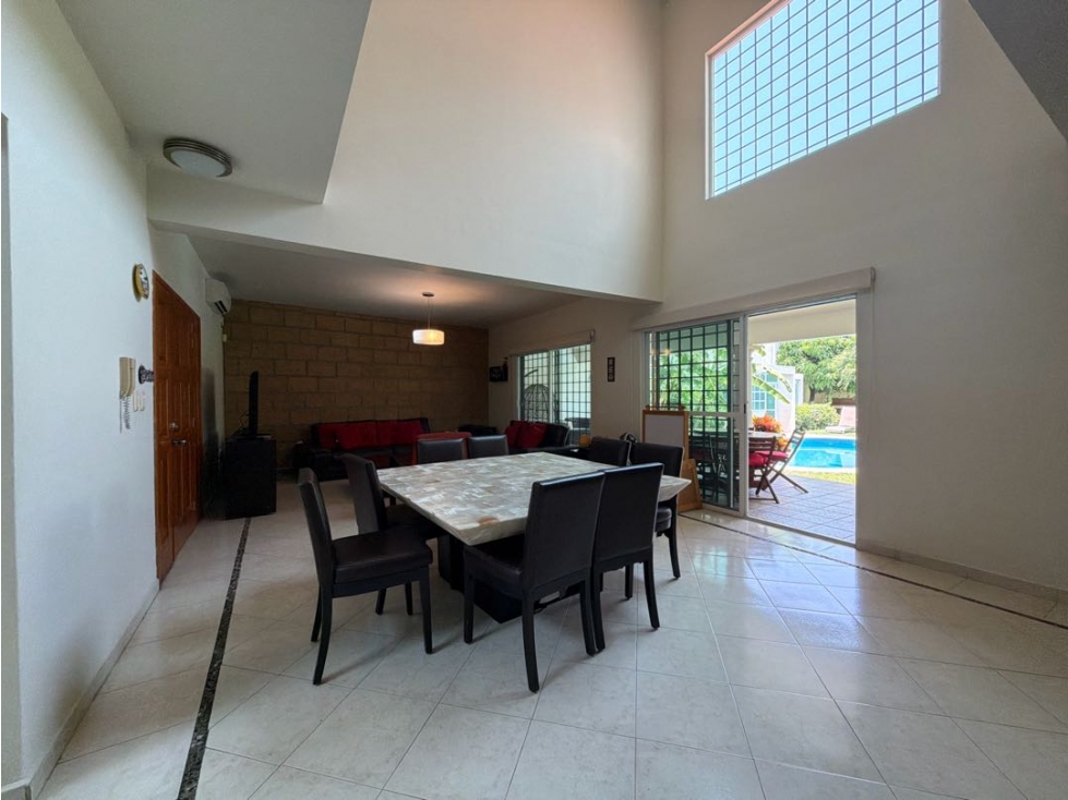 Casa en venta en Residencial Burgos de Cuernavaca con alberca y jardín — foto 5